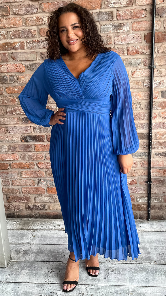 CurveWow Pleated Wrap Midi Dress Blue – Curvewow