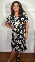 CurveWow Printed V Neck Smock Dress Mono Floral