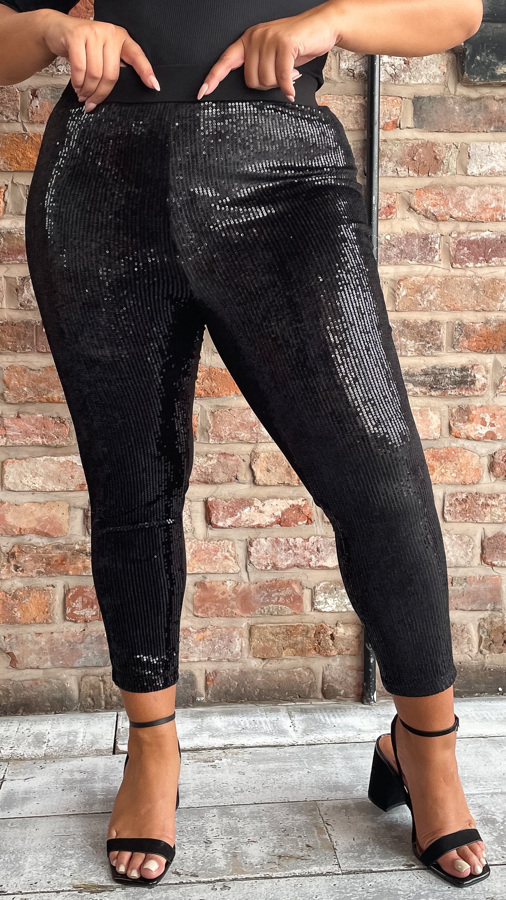 BNWT H&M PLUS SIZE'S Black Sequin Leggings Size LARGE SUITS SIZE 16-18 |  eBay
