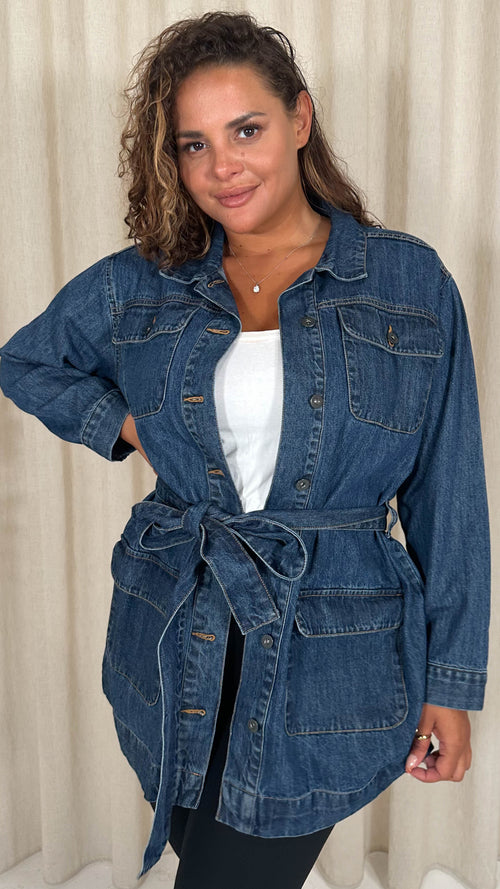 Women s Plus Size Denim Jackets In Size 16 to 36 CurveWow Curvewow