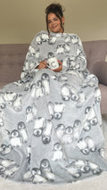 Penguin Luxury Sleeved Blanket Grey