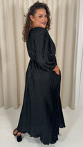 CurveWow Zigzag Plisse Balloon Sleeve Maxi Dress Black