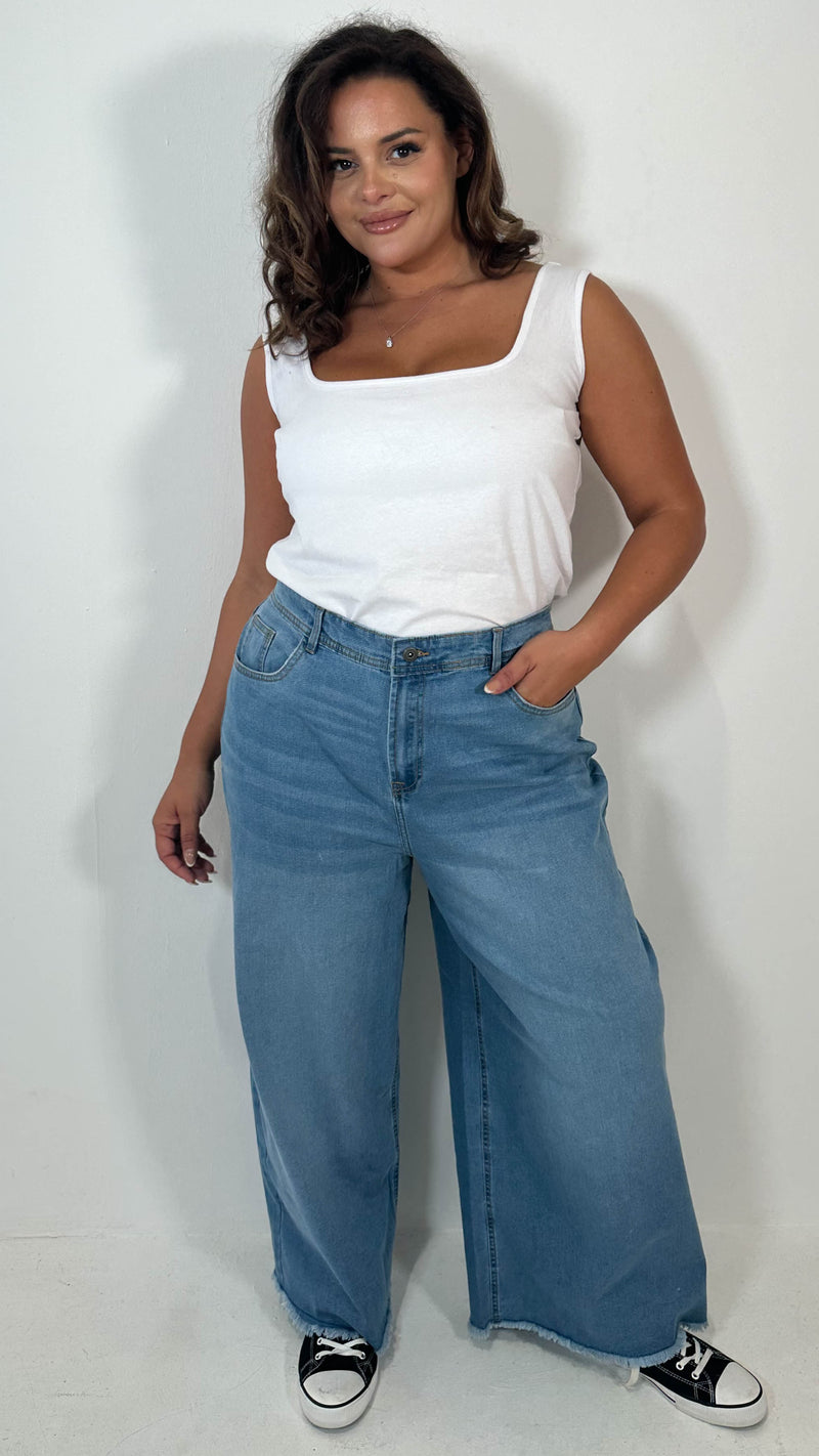 CurveWow Frayed Hem Wide Leg Jean Mid Blue